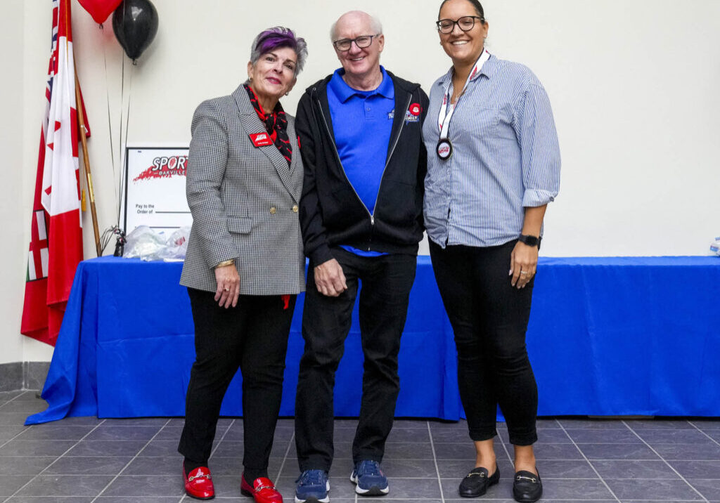 2024FallSportsOakvilleVolunteerAward_LIzRego_1600x1200